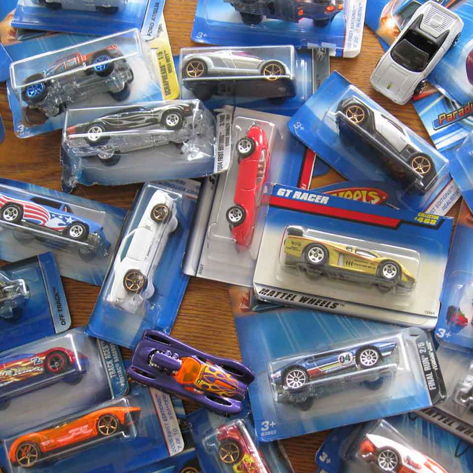 🔥 Hot Wheels Main Line Assorted Licensed Cars - $4 Each! 🔥 - D'hive